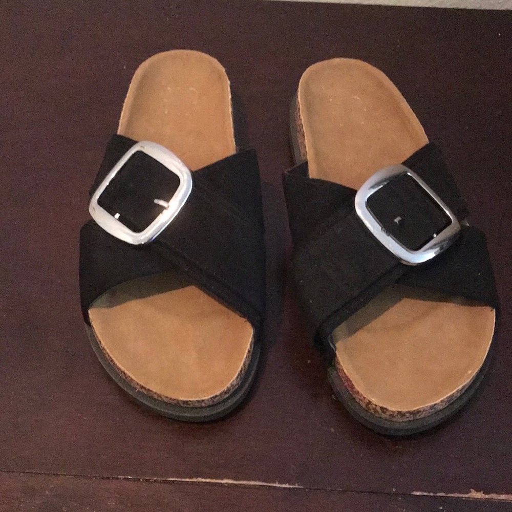 Used women slippers size 9 mints condition